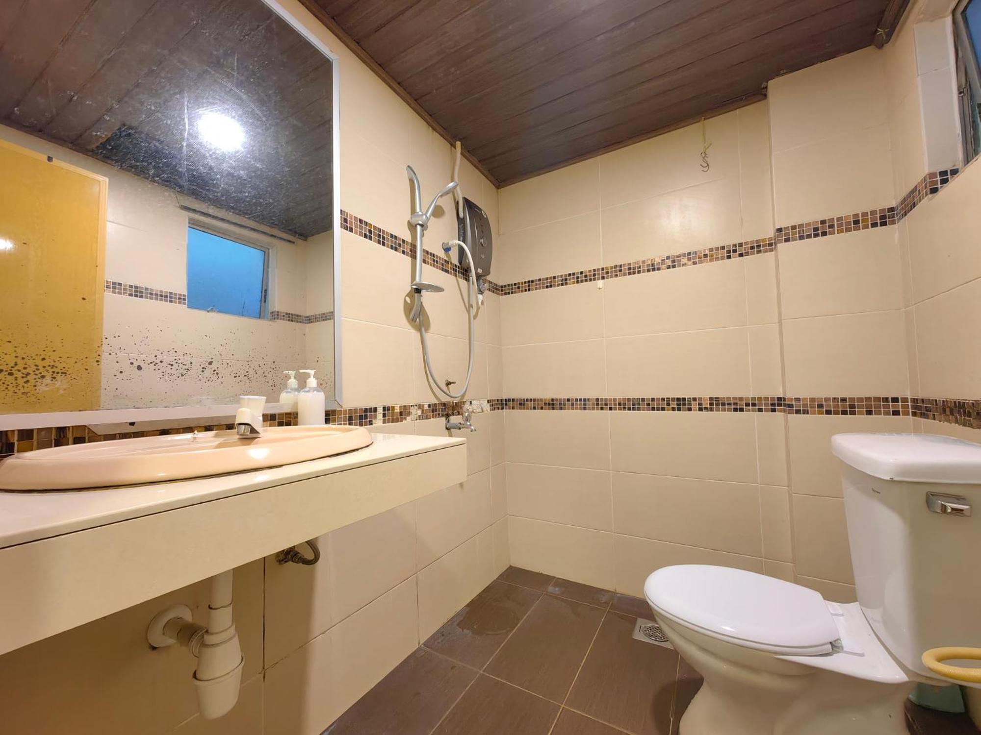 Api Api Beside Centre Point 3pax Apartment *