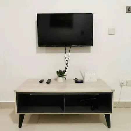 Api Api Apartment Homestay Beside Centre Point Studio 3Pax Kota Kinabalu Exterior photo
