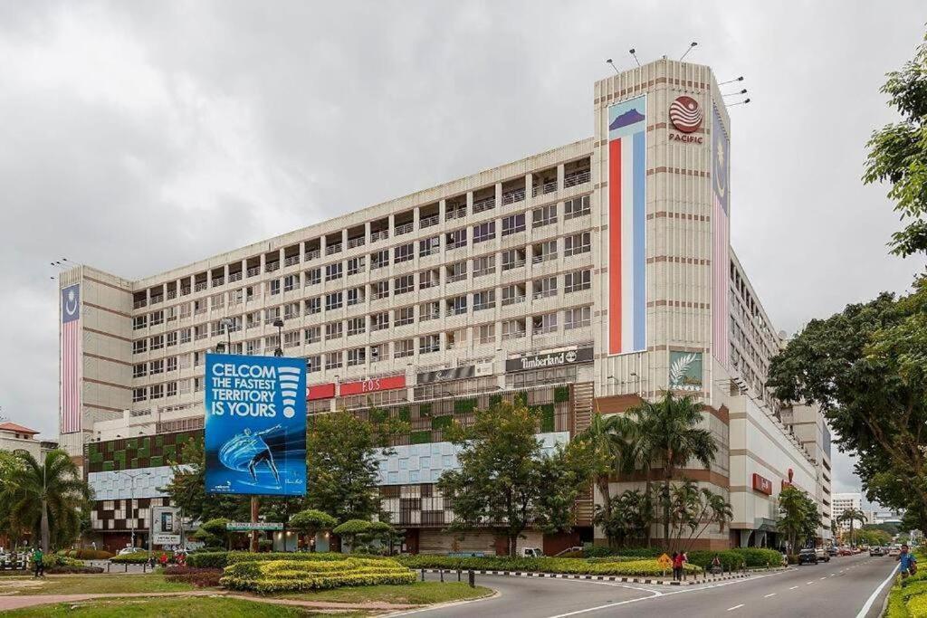 Api Api Beside Centre Point 3pax Apartemen Kota Kinabalu